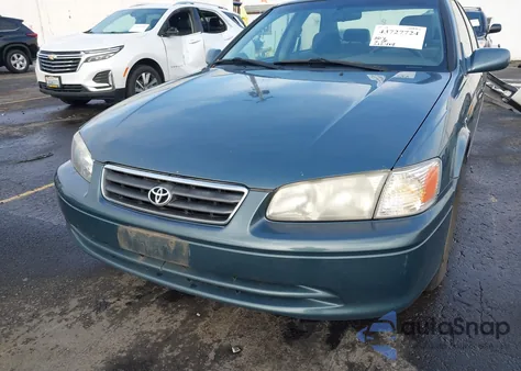 2000 Toyota Camry Le z USA, uszkodzony, nr VIN JT2BG22K0Y0383845